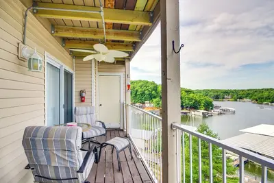 Image de Cozy Lake Ozark Condo Rental w/ Grill, Pool Access