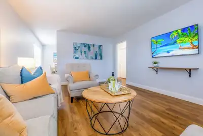 Image de 4ppl, 9 minutes to airport, Bbq, Top Location