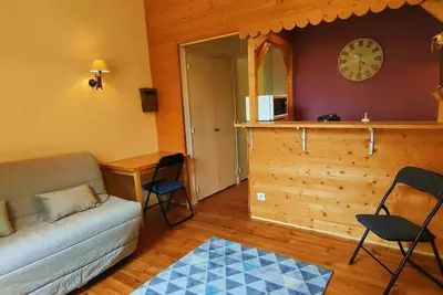Image de Studio proche centre pour 2/4 personnes, cuisine équipée, près thermes et télécabines