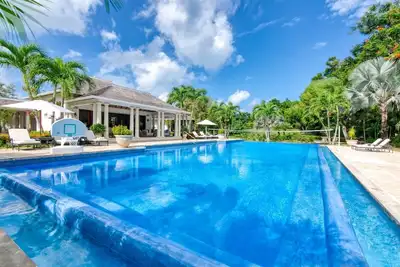 Ambiance Sea Salt in Montego Bay by Personal Villas - A Relaxing Place