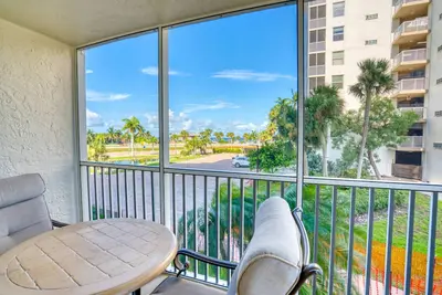 Image de Gulf Facing Views at Beach And Tennis Studio 3205