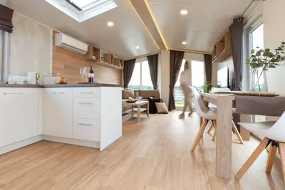 Image de Gemütliches Voll Ausgestattes Tiny House