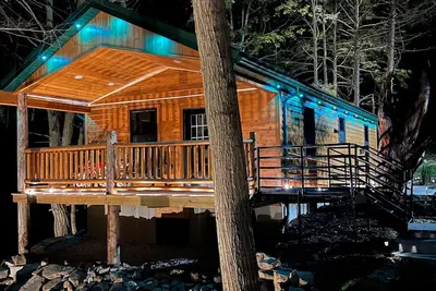 Image de Waterfront Cabin Private Beach Hot Tub Fire Ring Fish Hike Kayak