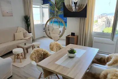 Image de Beautiful apartment with sea view