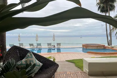 Image de Summer Special! Luxury Beachfront Condo in Punta de Mita!