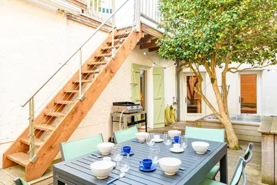 Image de Merveilleuse maison de vacances privée avec Wifi, bain à remous, Tv, terrasse et parking