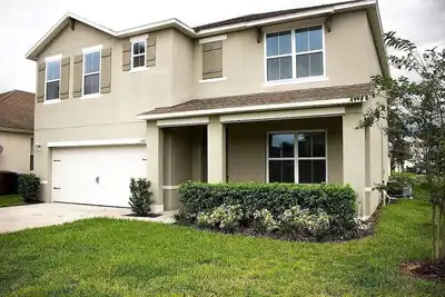 Image de 5 Bd+3ba family home with private gym & pool table No Party Or Events Allowed