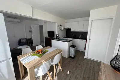 Image de Appartement Climatisé T3 avec Piscine, Proche Plage et Commerces - Le Barcarès