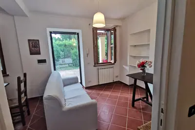 In beautiful park 5 minutes from Vallelunga and 15 minutes from Lake Bracciano