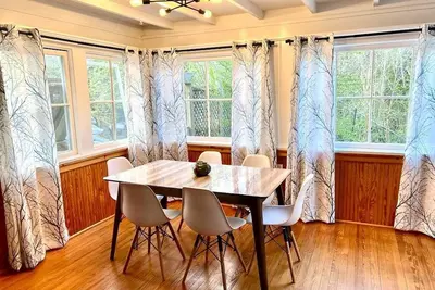 Image de Beautiful ocean block home with a new heated pool