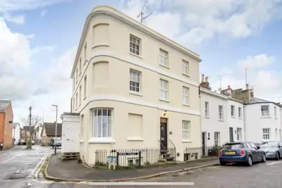 Image de Unique & Stylish Town House, central Cheltenham