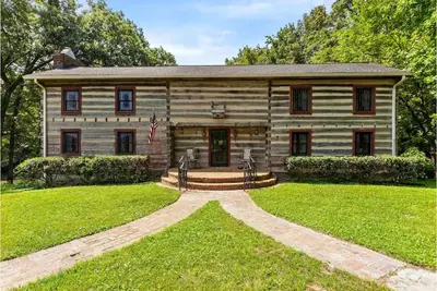 Image de Spacious Large Cabin at Harding near I-65/Downtown Franklin