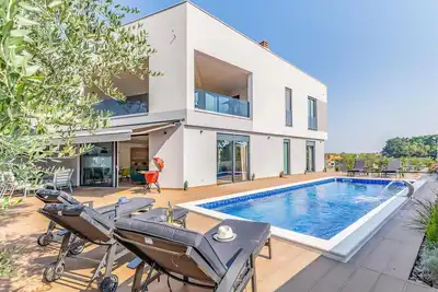 Image de Belle maison à Porec avec cuisine
