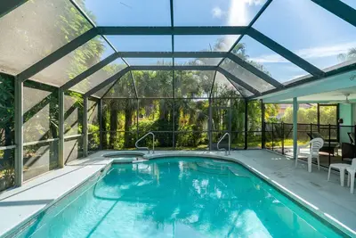 Image de Vero Beach island - pool home 2 blocks to beach, boardwalk and park