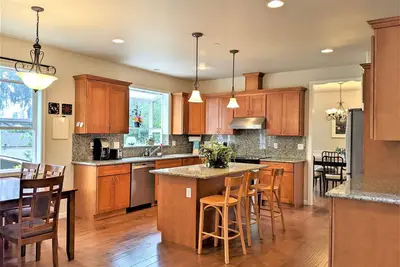 Image de Spacious and quiet 5 bedroom home