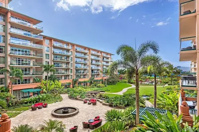 Image de Maui Resort Rentals: Honua Kai Konea 337 - Large Luxurious Studio w/ Lush Courtyard and Peek-a-boo Ocean Views!