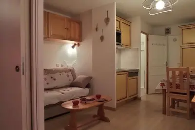 Image de Appart rénové 4 pers. style montagne moderne, skis aux pieds, proche commerces