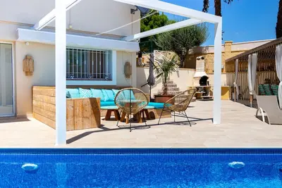 Casa Verde 10p villa with private pool