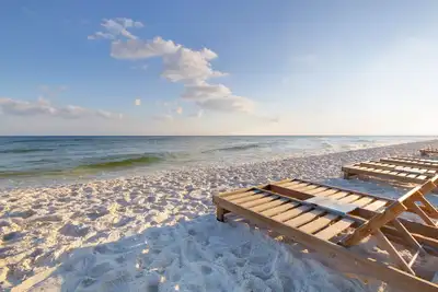 Image de New Listing! Enjoy A Luxe Arborgate Villa!