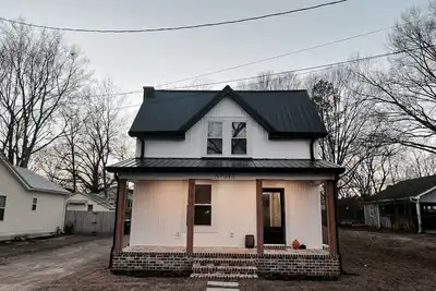 Image de Peaceful Sears, Roebuck and Co. Mail Order Home.