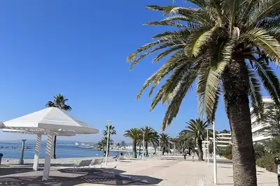 Image de Luxueux Appartement Cote D'Azur Les Pieds Dans L'Eau
