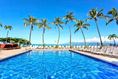 Image de Kbm Resorts | Free Car | Kaanapali Shores | Ocean view | 2-Bedroom Condo, Recently Remodeled, Includes Beach Gear! Ks-815