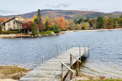 Image de 4Bedrm Sleeps 12 Winnipesaukee Waterfront gradual sandy sloped shoreline Pets Ok
