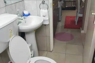 Tastefully furnished 1 bedroom Apartment to let