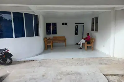 Fresh Beach House Near Rocky cay and Cocoplumbeach