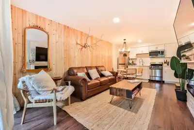 Image de Cabin on Mtn, Seasonal Pool Access w Panoramic Views! Hike, Golf, Swim, Relax!