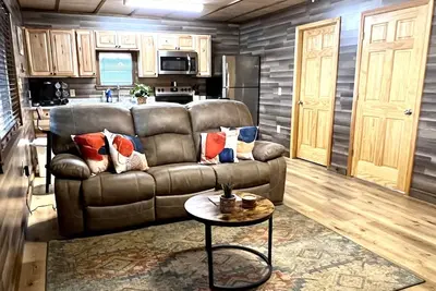 Image de Gorgeous 2-bedroom cabin on the Watauga River!