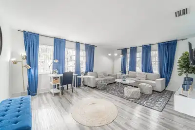 Image de 2 Bd Condo - Sleeps 4 - Palm Wave Stays