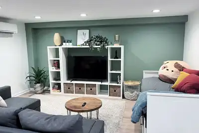 Image de Spacious Capitol Hill Apartment Near Metro & Sites
