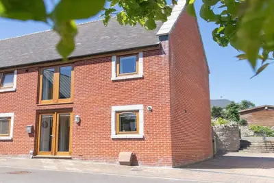 Image de Daisy's - a fully managed saturday that sleeps 6 guests in 3 bedrooms