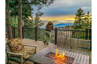 Image de Relax with spectacular views @ Bear Dance Cabin