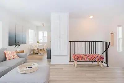 Image de Cheerful 2 Bedroom Steps to the Sand