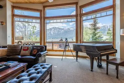 Image de Luxury Mammoth Home with stunning mountain views