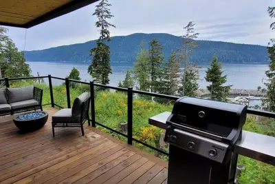 Image de Halibut Hideaway - New Oceanfront cottage
