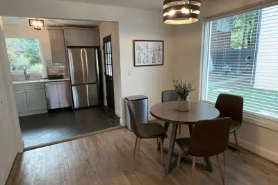 2 Br Townhome in downtown Homewood next to Soho