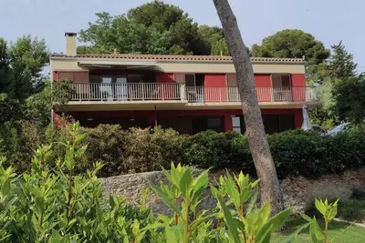 Image de La Maison Rouge dans les pins avec vue, 4 Ă 6 pers Saint Clair sur Mer