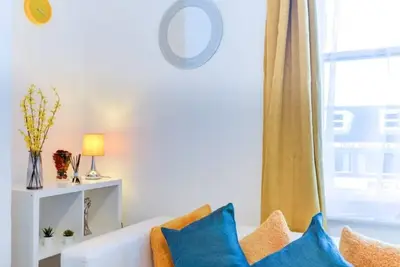 Image de Stylish Homely Apartment near Sea by Urban Hazelnut