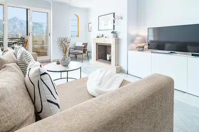 Image de Sam2. 4i- Cozy apartment walking distance to beach