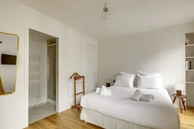 Image de 4 bedroom apartment in the 2nd district of Paris