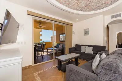 Image de Bella Sirena 2br/2ba 3rd Floor Ocean View- B301