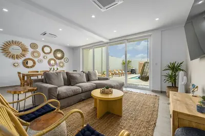 High-End Villa ~ Walk to Beach ~  Private Pool ~ Ocean View