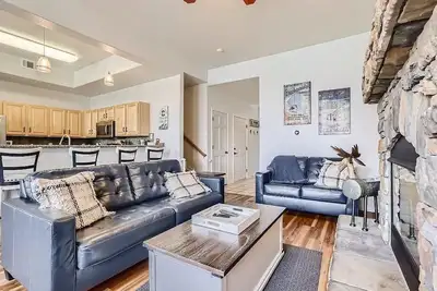 Image de Pet Friendly, Spacious Home, Incredible Views, Private Hot tub 152