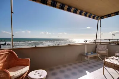 Image de Clodia, vista mare e posto auto