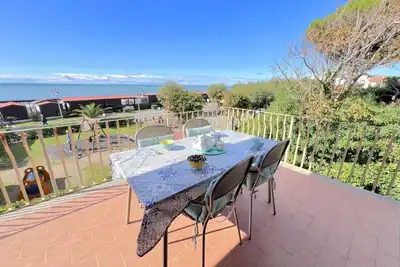 Image de Vela, due camere con terrazza vista mare