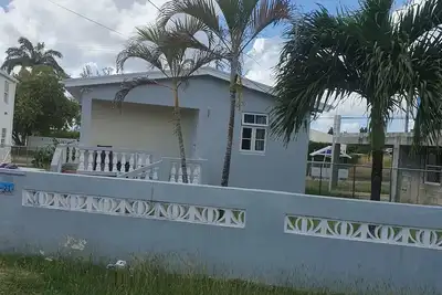 Image de Fully new renovated modern two bedroom bungalow