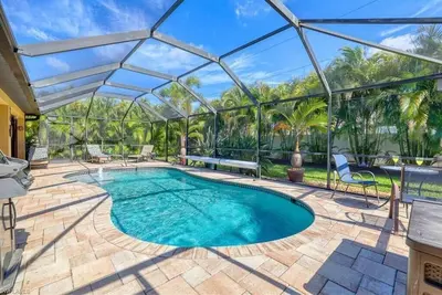 Image de Villa Barbossa - A private oasis! Electric-heated pool home; Perfect for families! - Swfl Rentals